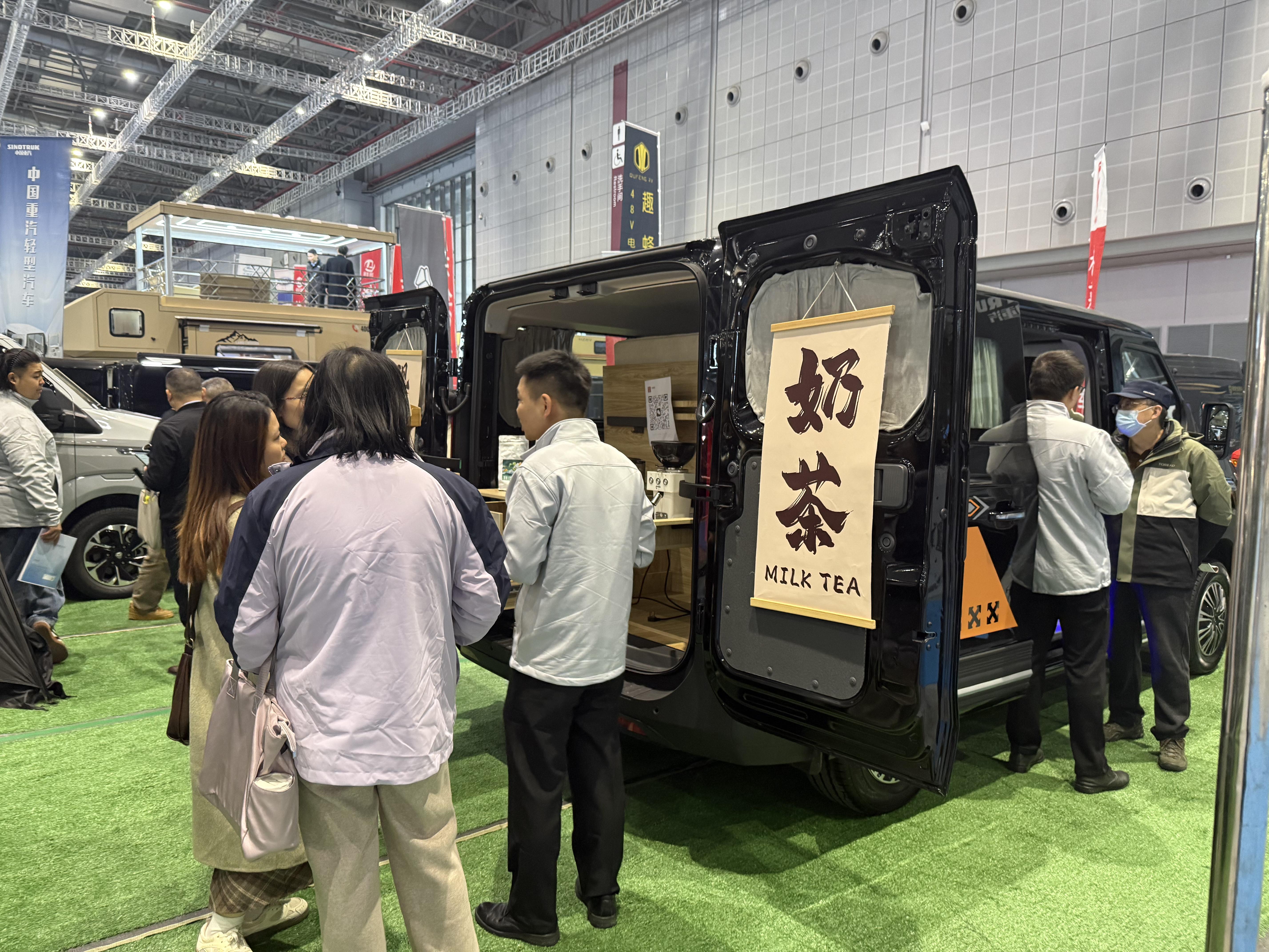 重汽轻型汽车首登上海国际房车展AG真人网多品类强势出击！中国(图5)