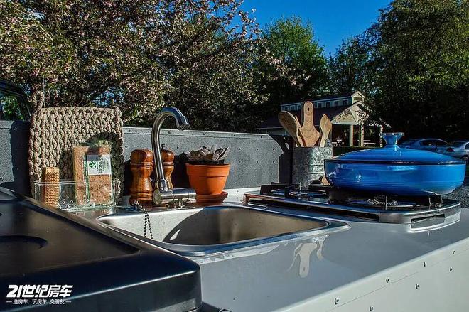 Tall Boy 越野拖挂高顶+全铝+强越野！AG真人旗舰厅探险党终极选择！Mammoth(图6)